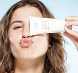 Farmhouse Fresh THREE MILK™
AGELESS MOISTURIZER
moisturize & smooth