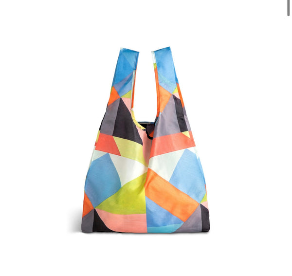 Pyramid ArtLifting Tote